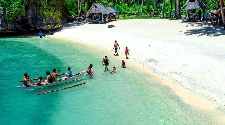 Tatlong Pulo 7 Tatlong Pulo Island